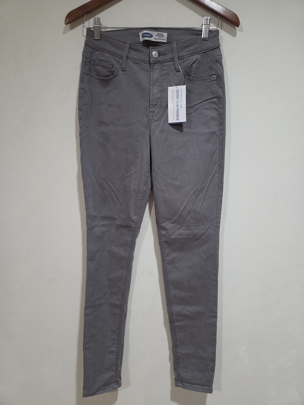 New Old Navy Rockstar High Rise Super Skinny Gray Pants Size 4